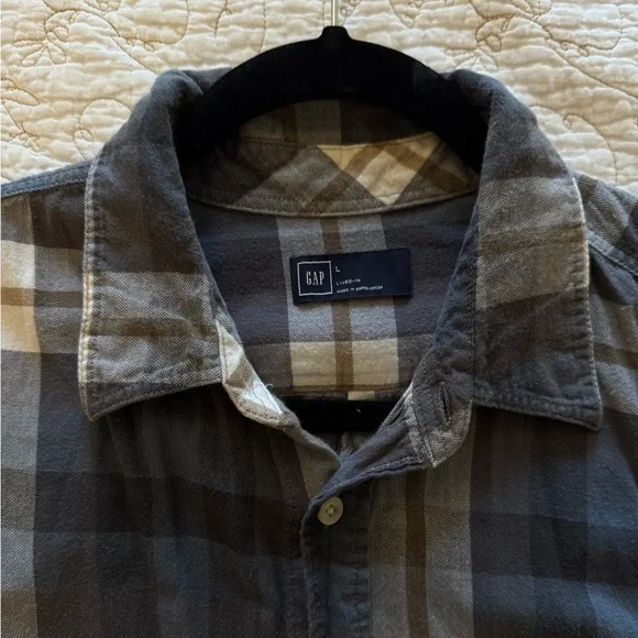 GAP lived in plaid button down size L blue and grey - Picture 2 of 4